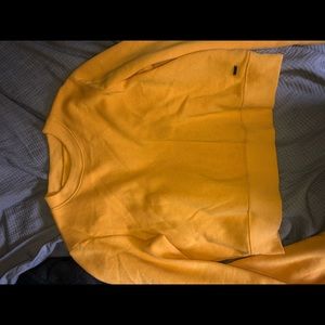 super soft cropped sweater!